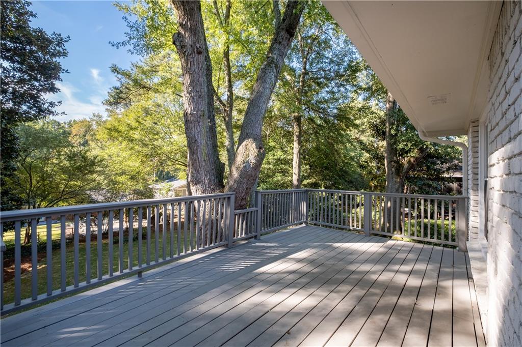 505 Gerry Lane, Sandy Springs, Georgia 30328, 4 Bedrooms Bedrooms, ,3 BathroomsBathrooms,Residential,Sold,505 Gerry Lane,7287350
