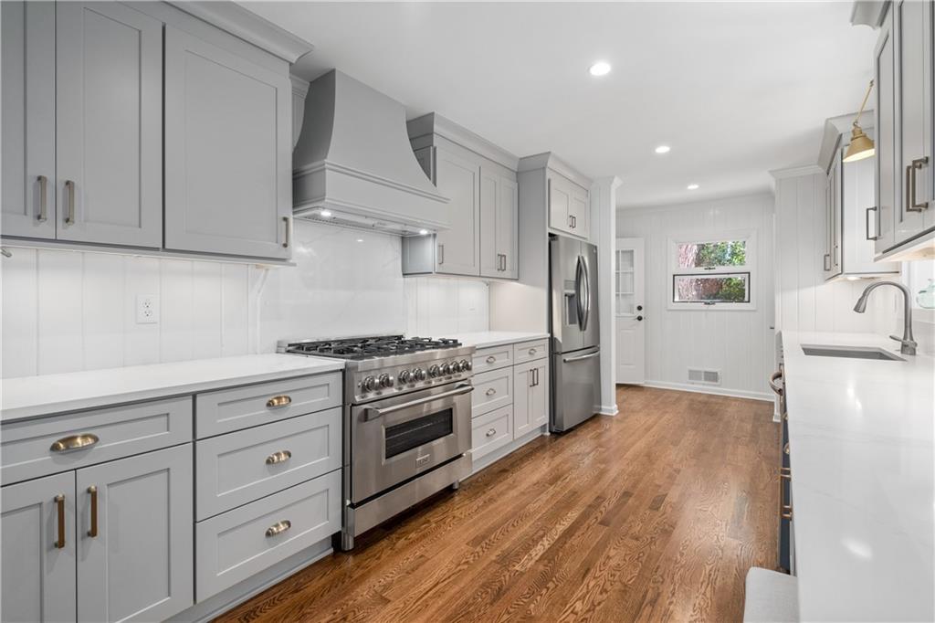 505 Gerry Lane, Sandy Springs, Georgia 30328, 4 Bedrooms Bedrooms, ,3 BathroomsBathrooms,Residential,Sold,505 Gerry Lane,7287350