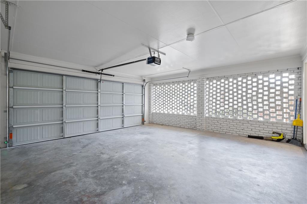 505 Gerry Lane, Sandy Springs, Georgia 30328, 4 Bedrooms Bedrooms, ,3 BathroomsBathrooms,Residential,Sold,505 Gerry Lane,7287350