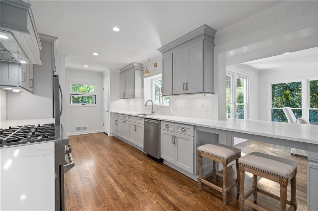 505 Gerry Lane, Sandy Springs, Georgia 30328, 4 Bedrooms Bedrooms, ,3 BathroomsBathrooms,Residential,Sold,505 Gerry Lane,7287350