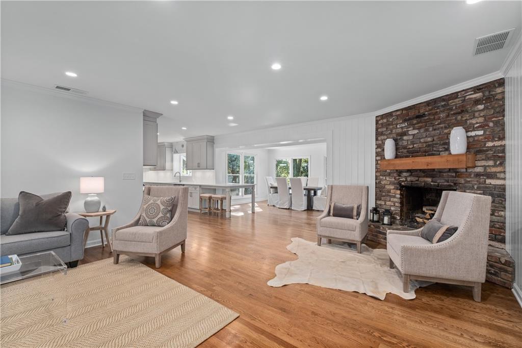 505 Gerry Lane, Sandy Springs, Georgia 30328, 4 Bedrooms Bedrooms, ,3 BathroomsBathrooms,Residential,Sold,505 Gerry Lane,7287350