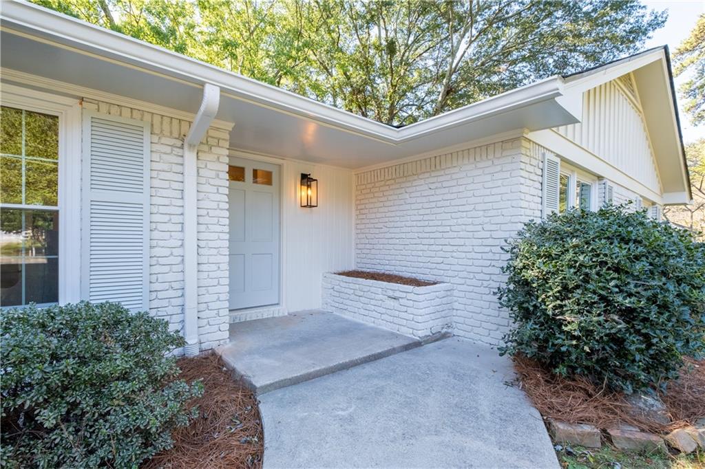 505 Gerry Lane, Sandy Springs, Georgia 30328, 4 Bedrooms Bedrooms, ,3 BathroomsBathrooms,Residential,Sold,505 Gerry Lane,7287350