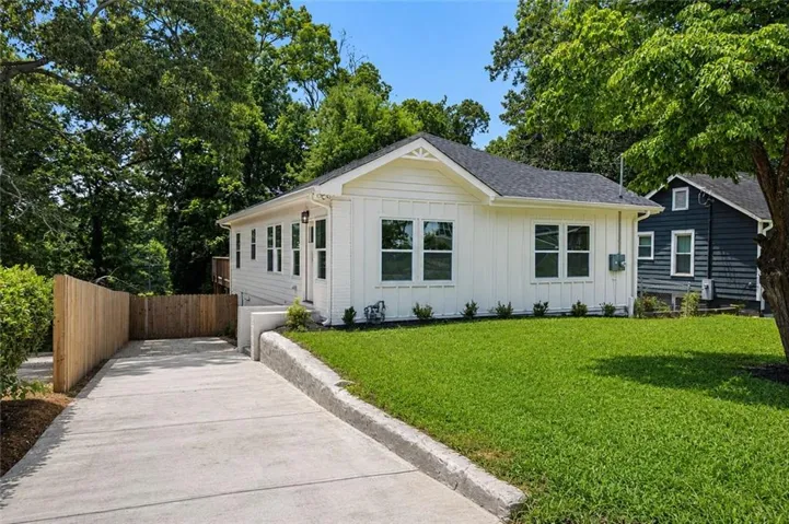 1502 Venetian Drive, Atlanta, Georgia 30311