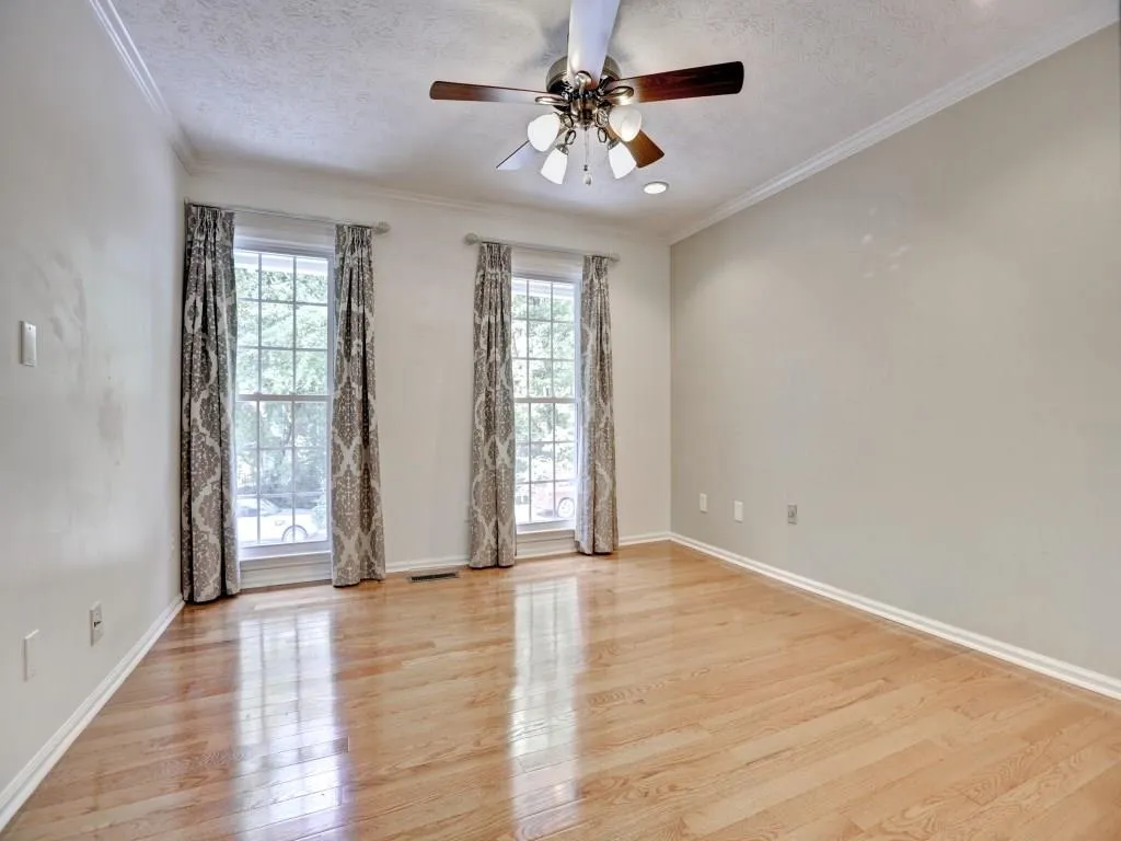 421 The North Chase Ne Unit 421, Sandy Springs, Georgia 30328, 4 Bedrooms Bedrooms, ,3 BathroomsBathrooms,Residential,Sold,421 The North Chase Ne Unit 421,5729659