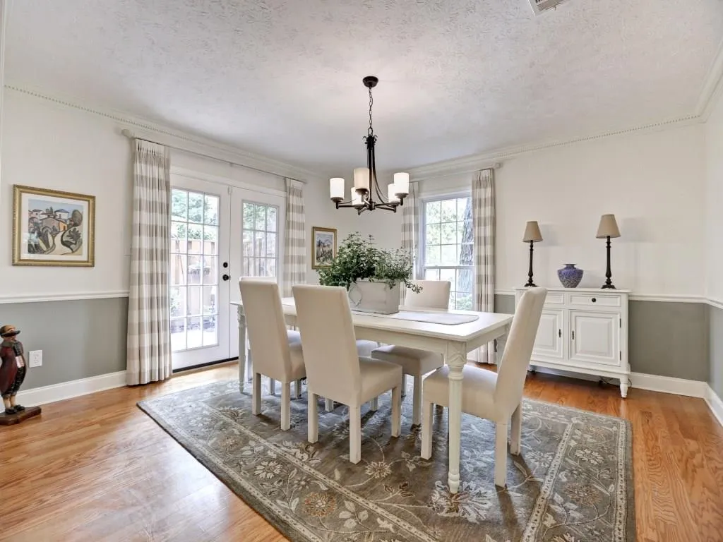 421 The North Chase Ne Unit 421, Sandy Springs, Georgia 30328, 4 Bedrooms Bedrooms, ,3 BathroomsBathrooms,Residential,Sold,421 The North Chase Ne Unit 421,5729659