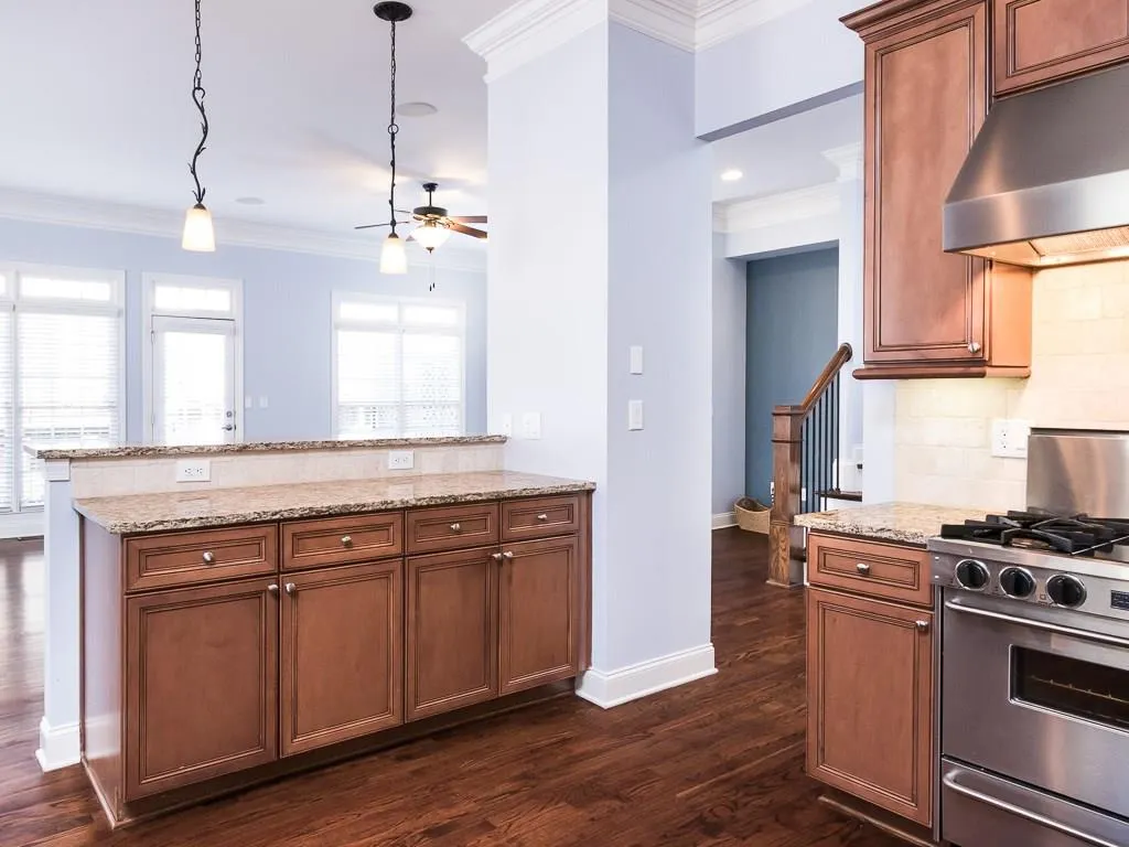 5469 Battery Lane Unit 16, Atlanta, Georgia 30342, 3 Bedrooms Bedrooms, ,2 BathroomsBathrooms,Residential,Sold,5469 Battery Lane Unit 16,5651739