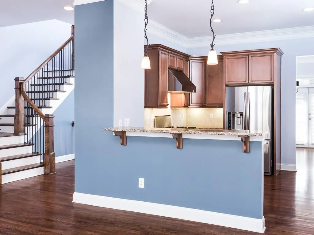 5469 Battery Lane Unit 16, Atlanta, Georgia 30342, 3 Bedrooms Bedrooms, ,2 BathroomsBathrooms,Residential,Sold,5469 Battery Lane Unit 16,5651739