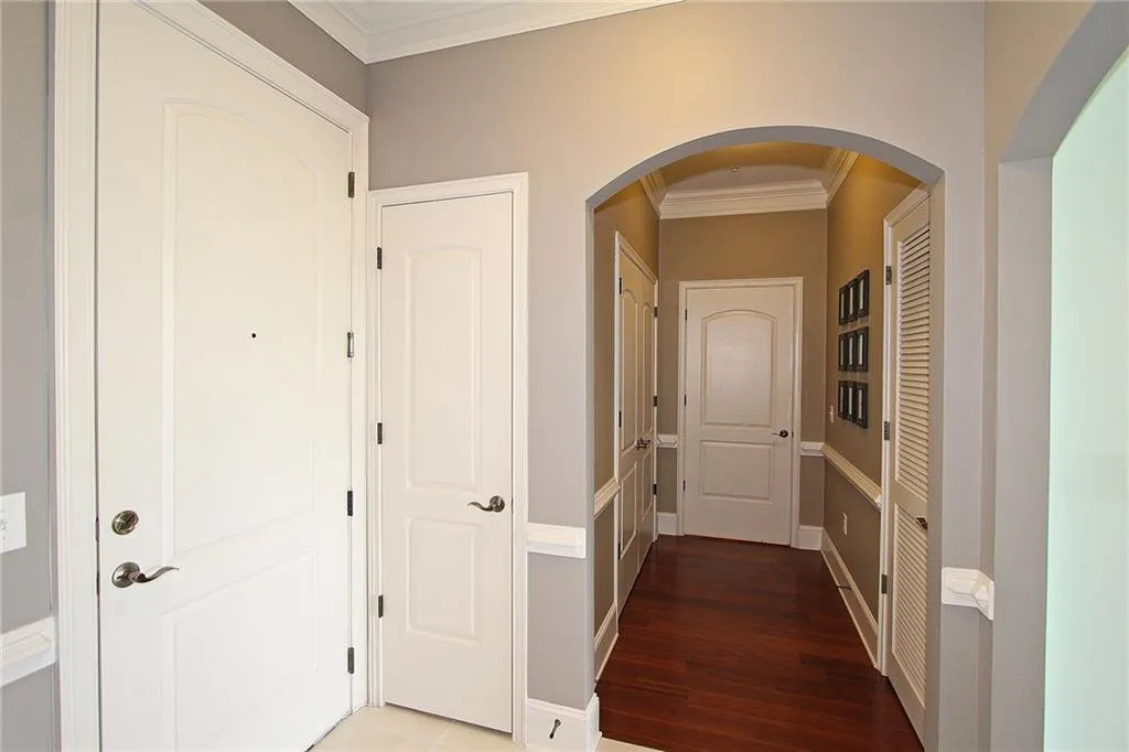 3621 Vinings Slope Se Unit 2221, Atlanta, Georgia 30339, 2 Bedrooms Bedrooms, ,2 BathroomsBathrooms,Residential,Sold,3621 Vinings Slope Se Unit 2221,5832960