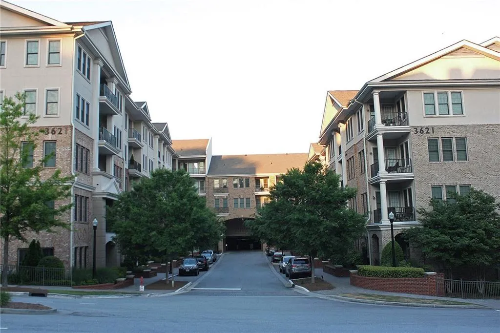 3621 Vinings Slope Se Unit 2221, Atlanta, Georgia 30339, 2 Bedrooms Bedrooms, ,2 BathroomsBathrooms,Residential,Sold,3621 Vinings Slope Se Unit 2221,5832960
