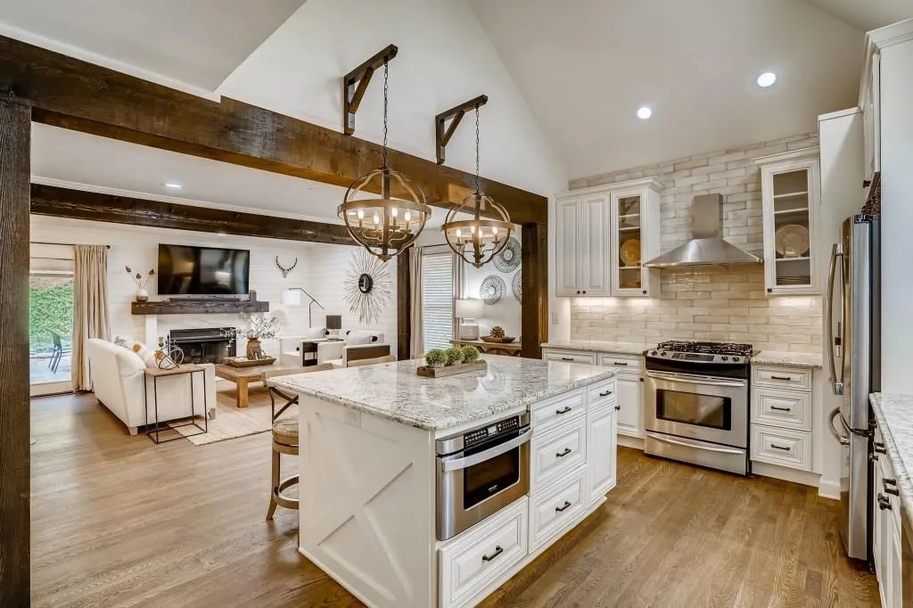 290 Halah Circle, Sandy Springs, Georgia 30328, 3 Bedrooms Bedrooms, ,2 BathroomsBathrooms,Residential,Sold,290 Halah Circle,6899848