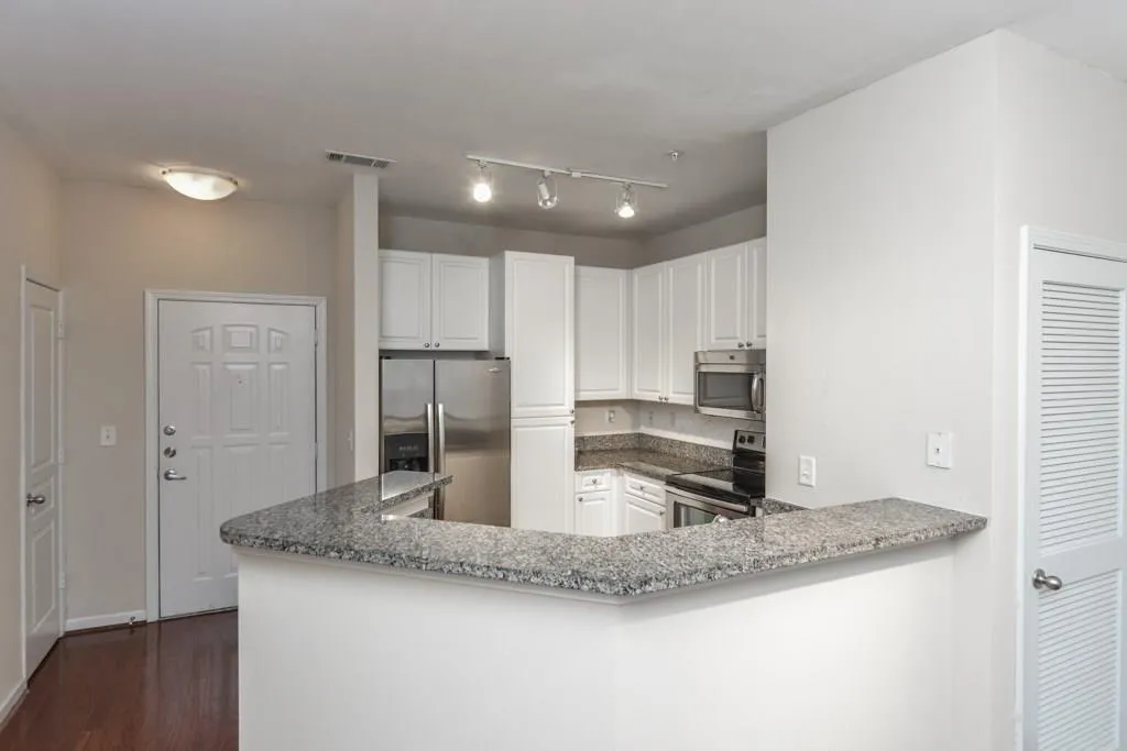 10 Perimeter Summit Boulevard Ne Unit 4126, Brookhaven, Georgia 30319, 1 Bedroom Bedrooms, ,1 BathroomBathrooms,Residential,Sold,10 Perimeter Summit Boulevard Ne Unit 4126,5775140