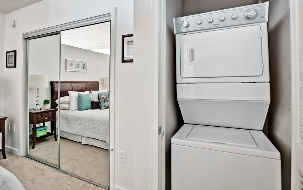 3324 Peachtree Road Ne Unit 1315, Atlanta, Georgia 30326, 1 Bedroom Bedrooms, ,1 BathroomBathrooms,Residential,For Sale,3324 Peachtree Road Ne Unit 1315,7640068