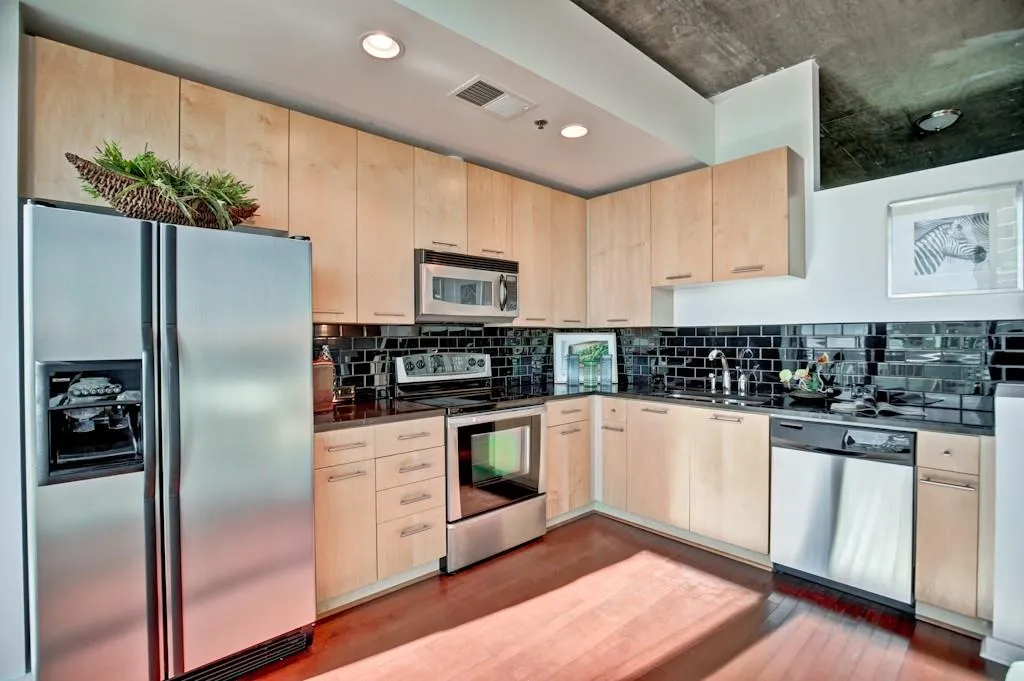 3324 Peachtree Road Ne Unit 1315, Atlanta, Georgia 30326, 1 Bedroom Bedrooms, ,1 BathroomBathrooms,Residential,For Sale,3324 Peachtree Road Ne Unit 1315,7640068