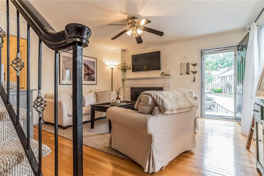 1101 Collier Road Unit G6, Atlanta, Georgia 30318, 2 Bedrooms Bedrooms, ,1 BathroomBathrooms,Residential,Sold,1101 Collier Road Unit G6,5893844