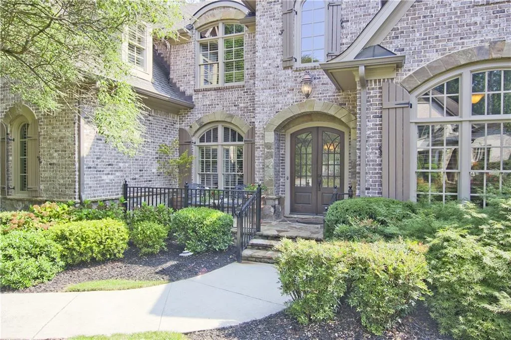 235 Rivermere Way, Sandy Springs, Georgia 30350, 4 Bedrooms Bedrooms, ,4 BathroomsBathrooms,Residential,Sold,235 Rivermere Way,6913858