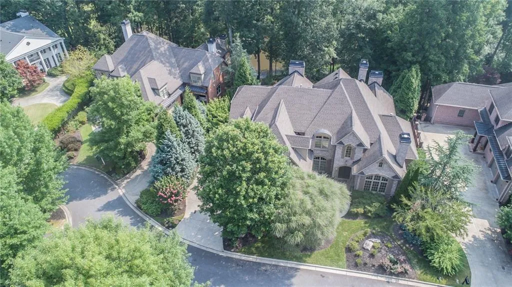235 Rivermere Way, Sandy Springs, Georgia 30350, 4 Bedrooms Bedrooms, ,4 BathroomsBathrooms,Residential,Sold,235 Rivermere Way,6913858