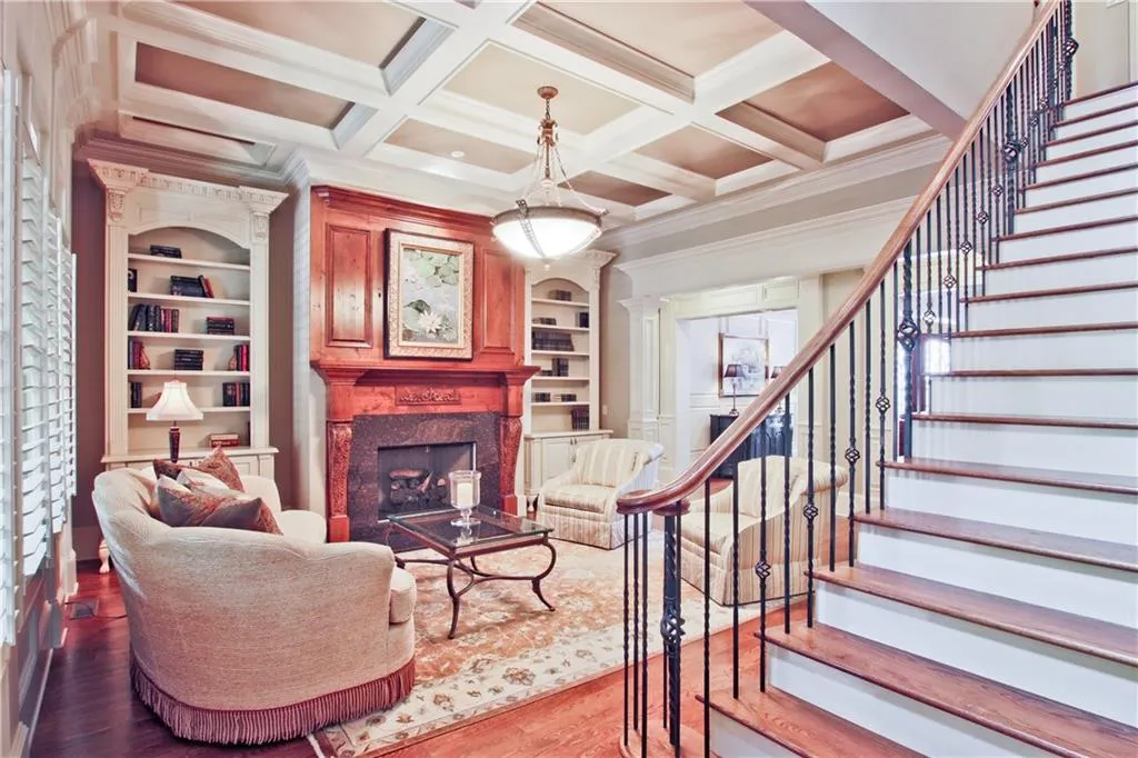 235 Rivermere Way, Sandy Springs, Georgia 30350, 4 Bedrooms Bedrooms, ,4 BathroomsBathrooms,Residential,Sold,235 Rivermere Way,6913858