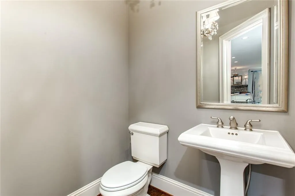 610 Regency Forest Court, Atlanta, Georgia 30342, 6 Bedrooms Bedrooms, ,6 BathroomsBathrooms,Residential,Sold,610 Regency Forest Court,6872137