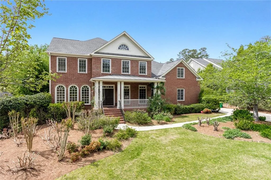 610 Regency Forest Court, Atlanta, Georgia 30342, 6 Bedrooms Bedrooms, ,6 BathroomsBathrooms,Residential,Sold,610 Regency Forest Court,6872137