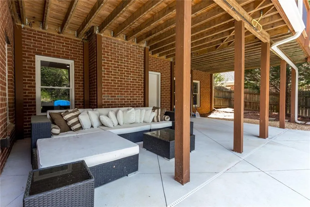 610 Regency Forest Court, Atlanta, Georgia 30342, 6 Bedrooms Bedrooms, ,6 BathroomsBathrooms,Residential,Sold,610 Regency Forest Court,6872137