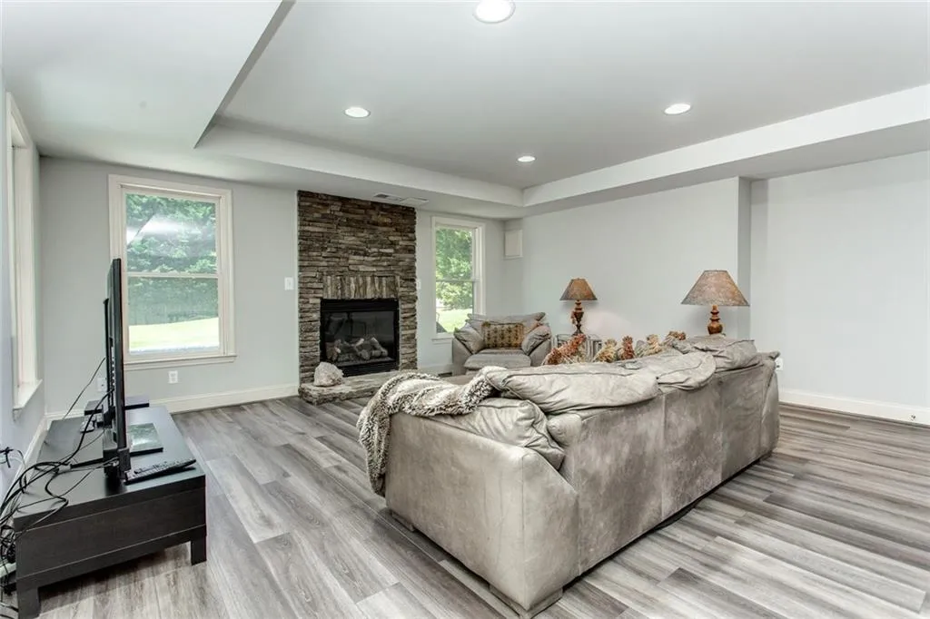 610 Regency Forest Court, Atlanta, Georgia 30342, 6 Bedrooms Bedrooms, ,6 BathroomsBathrooms,Residential,Sold,610 Regency Forest Court,6872137