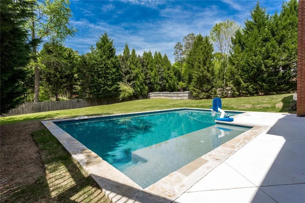 610 Regency Forest Court, Atlanta, Georgia 30342, 6 Bedrooms Bedrooms, ,6 BathroomsBathrooms,Residential,Sold,610 Regency Forest Court,6872137