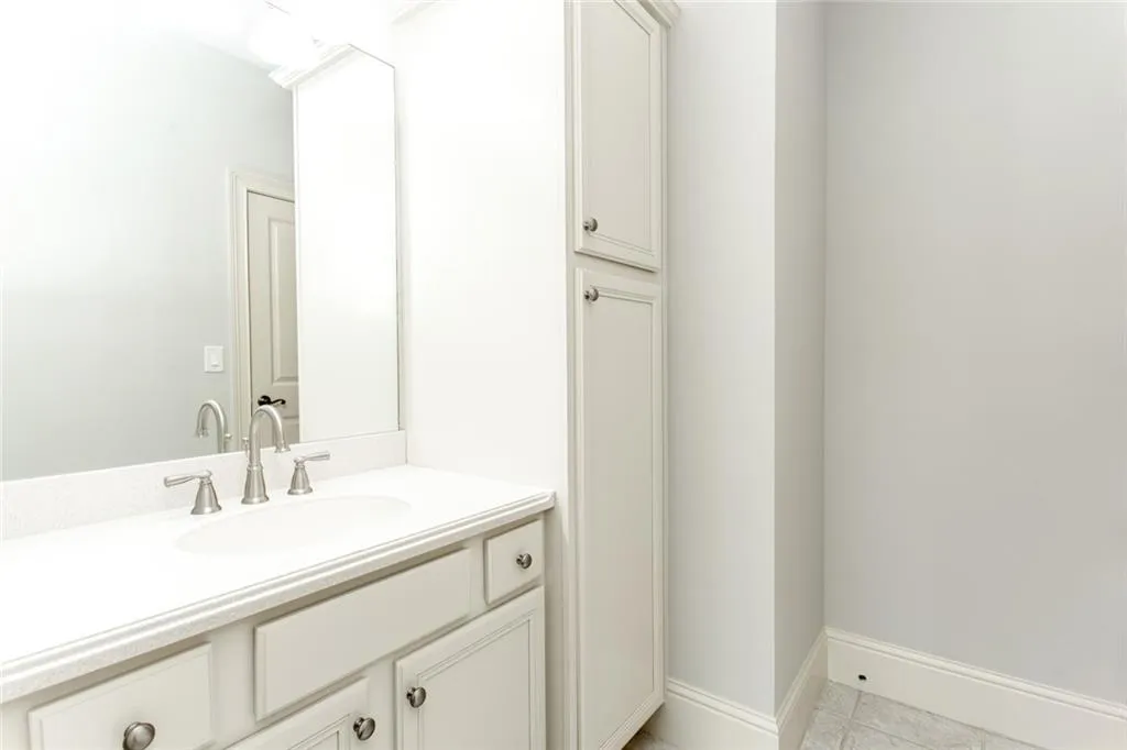 610 Regency Forest Court, Atlanta, Georgia 30342, 6 Bedrooms Bedrooms, ,6 BathroomsBathrooms,Residential,Sold,610 Regency Forest Court,6872137