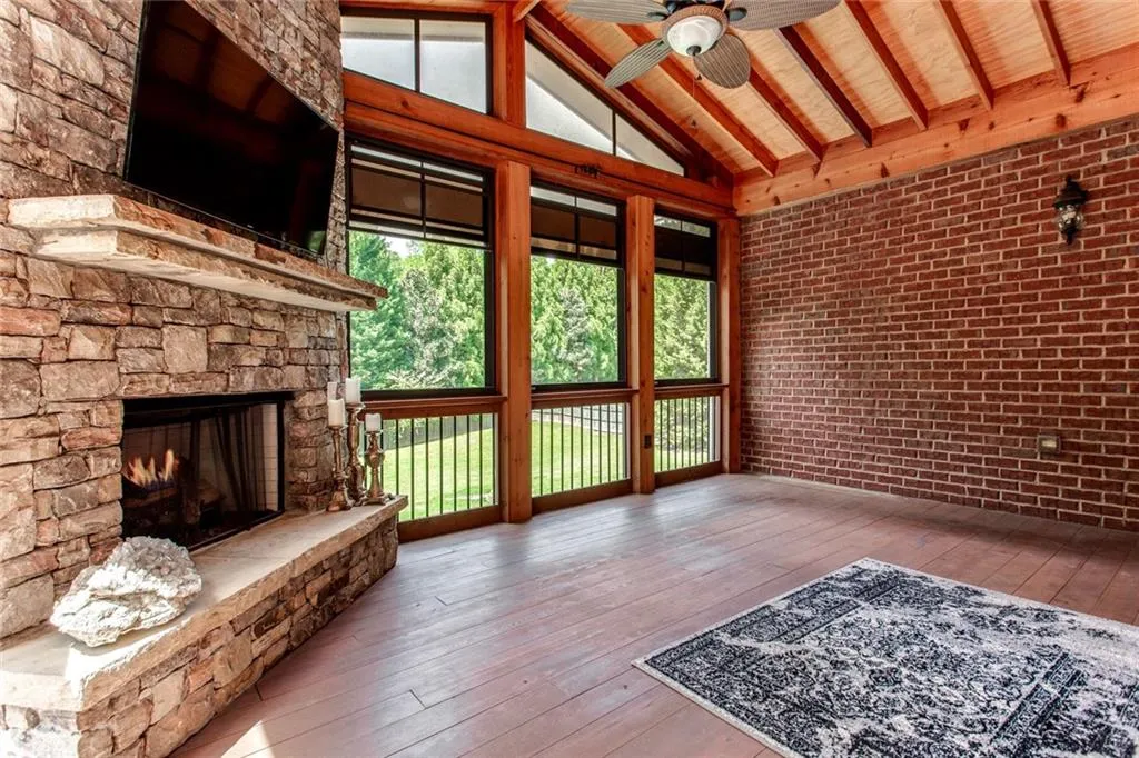 610 Regency Forest Court, Atlanta, Georgia 30342, 6 Bedrooms Bedrooms, ,6 BathroomsBathrooms,Residential,Sold,610 Regency Forest Court,6872137