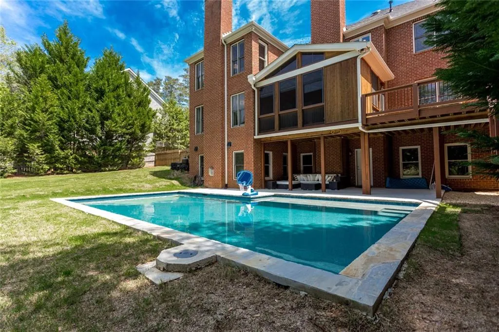 610 Regency Forest Court, Atlanta, Georgia 30342, 6 Bedrooms Bedrooms, ,6 BathroomsBathrooms,Residential,Sold,610 Regency Forest Court,6872137