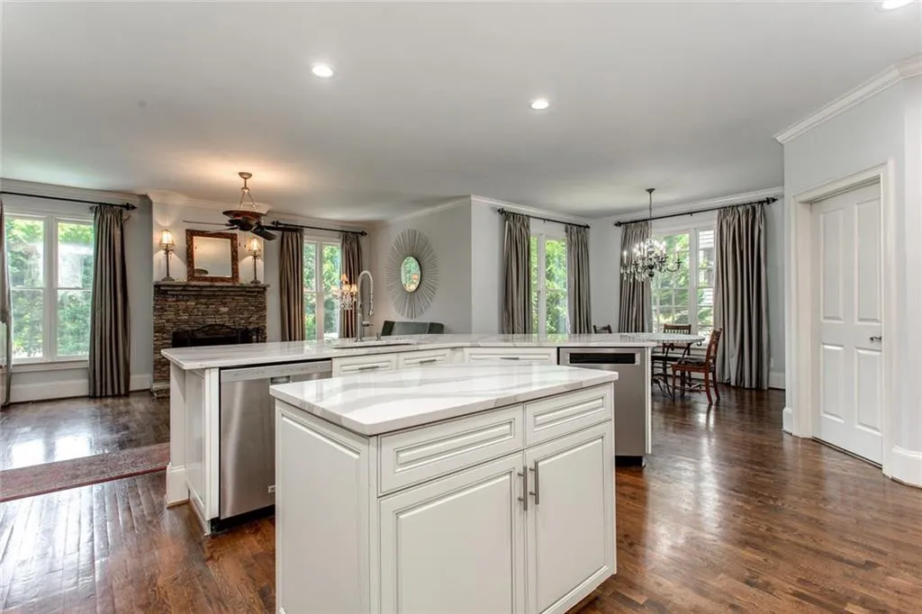 610 Regency Forest Court, Atlanta, Georgia 30342, 6 Bedrooms Bedrooms, ,6 BathroomsBathrooms,Residential,Sold,610 Regency Forest Court,6872137