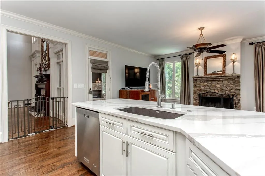 610 Regency Forest Court, Atlanta, Georgia 30342, 6 Bedrooms Bedrooms, ,6 BathroomsBathrooms,Residential,Sold,610 Regency Forest Court,6872137