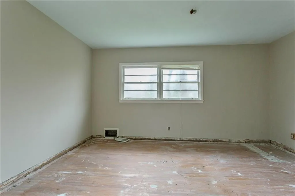 5500 Sherrell Drive, Atlanta, Georgia 30342, 4 Bedrooms Bedrooms, ,2 BathroomsBathrooms,Residential,Sold,5500 Sherrell Drive,6511419