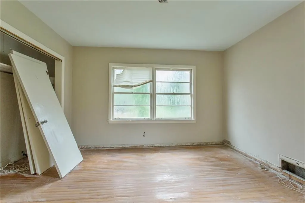 5500 Sherrell Drive, Atlanta, Georgia 30342, 4 Bedrooms Bedrooms, ,2 BathroomsBathrooms,Residential,Sold,5500 Sherrell Drive,6511419