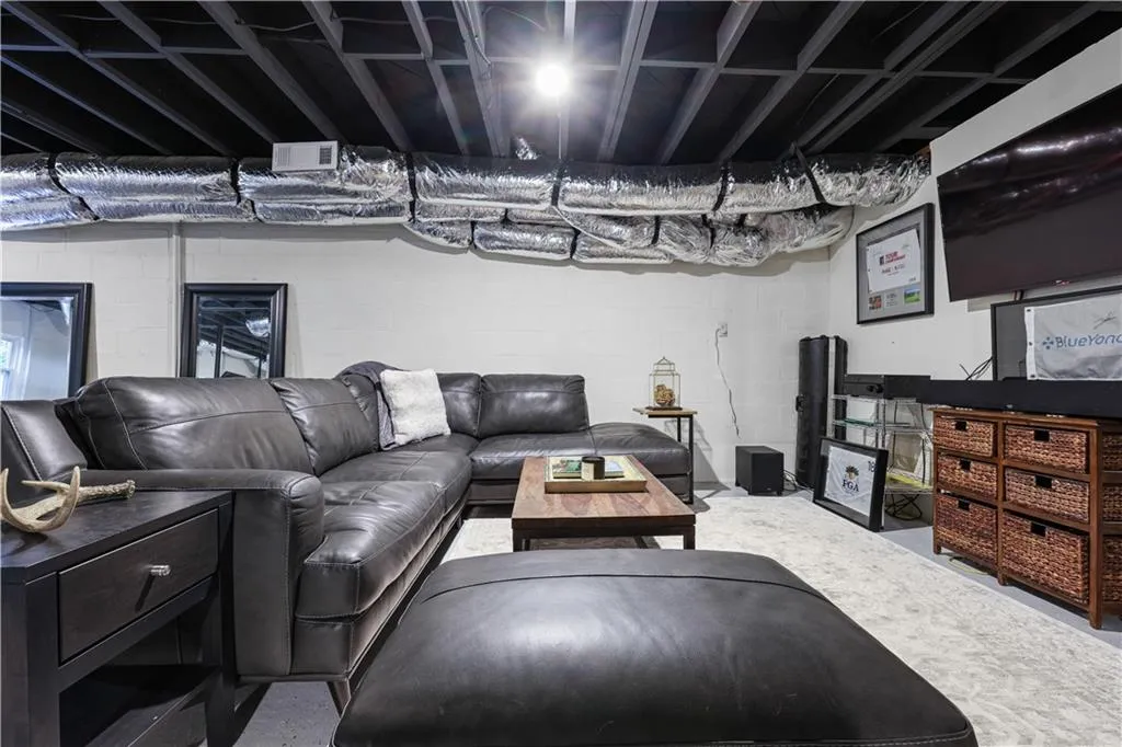 455 Grenock Circle, Atlanta, Georgia 30328, 3 Bedrooms Bedrooms, ,2 BathroomsBathrooms,Residential,Sold,455 Grenock Circle,7560134