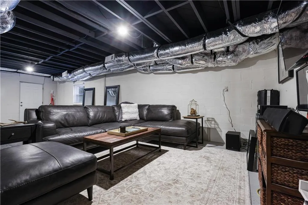 455 Grenock Circle, Atlanta, Georgia 30328, 3 Bedrooms Bedrooms, ,2 BathroomsBathrooms,Residential,Sold,455 Grenock Circle,7560134