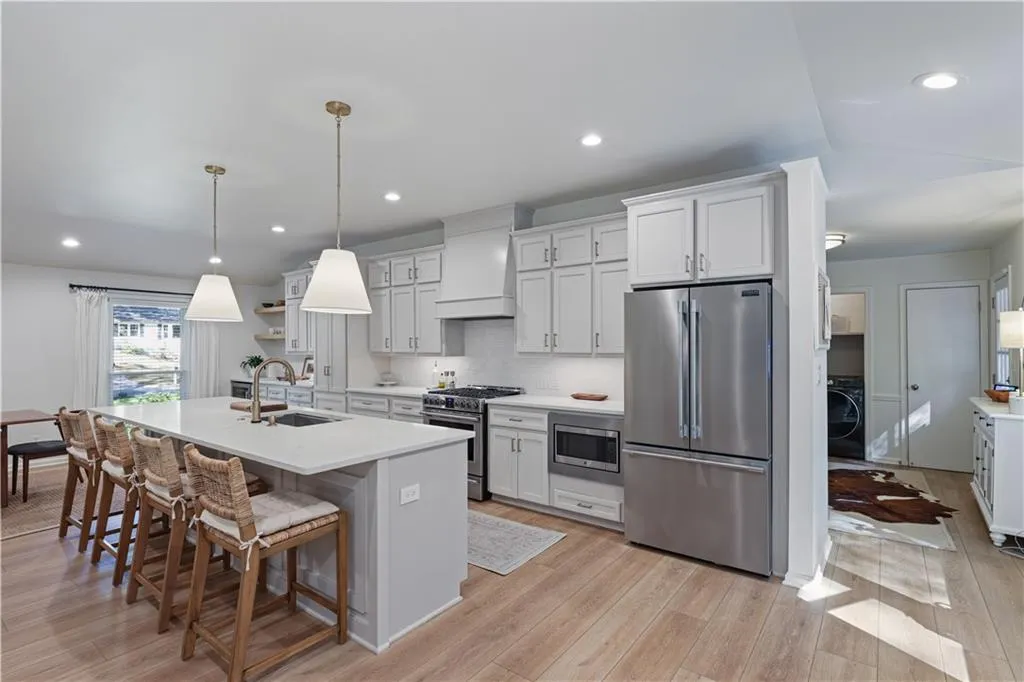 455 Grenock Circle, Atlanta, Georgia 30328, 3 Bedrooms Bedrooms, ,2 BathroomsBathrooms,Residential,Sold,455 Grenock Circle,7560134