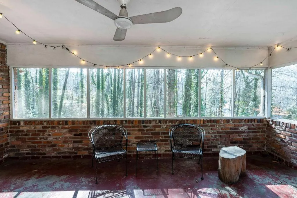 120 Finchley Court, Sandy Springs, Georgia 30328, 3 Bedrooms Bedrooms, ,2 BathroomsBathrooms,Residential,Sold,120 Finchley Court,6839935