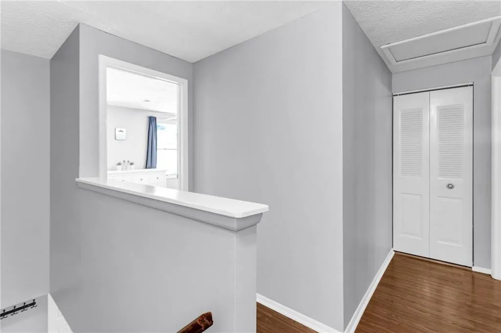 8847 Long Beach Circle, Sandy Springs, Georgia 30350, 2 Bedrooms Bedrooms, ,2 BathroomsBathrooms,Residential,Sold,8847 Long Beach Circle,7107680