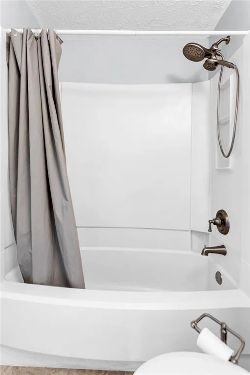 8847 Long Beach Circle, Sandy Springs, Georgia 30350, 2 Bedrooms Bedrooms, ,2 BathroomsBathrooms,Residential,Sold,8847 Long Beach Circle,7107680