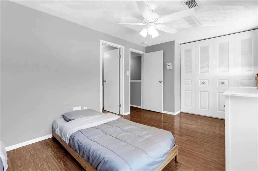 8847 Long Beach Circle, Sandy Springs, Georgia 30350, 2 Bedrooms Bedrooms, ,2 BathroomsBathrooms,Residential,Sold,8847 Long Beach Circle,7107680