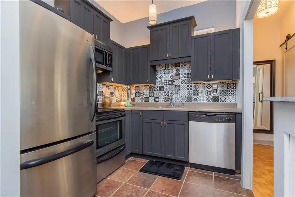 3060 Pharr Court North Nw Unit 619, Atlanta, Georgia 30305, 1 Bedroom Bedrooms, ,1 BathroomBathrooms,Residential,Sold,3060 Pharr Court North Nw Unit 619,6126264