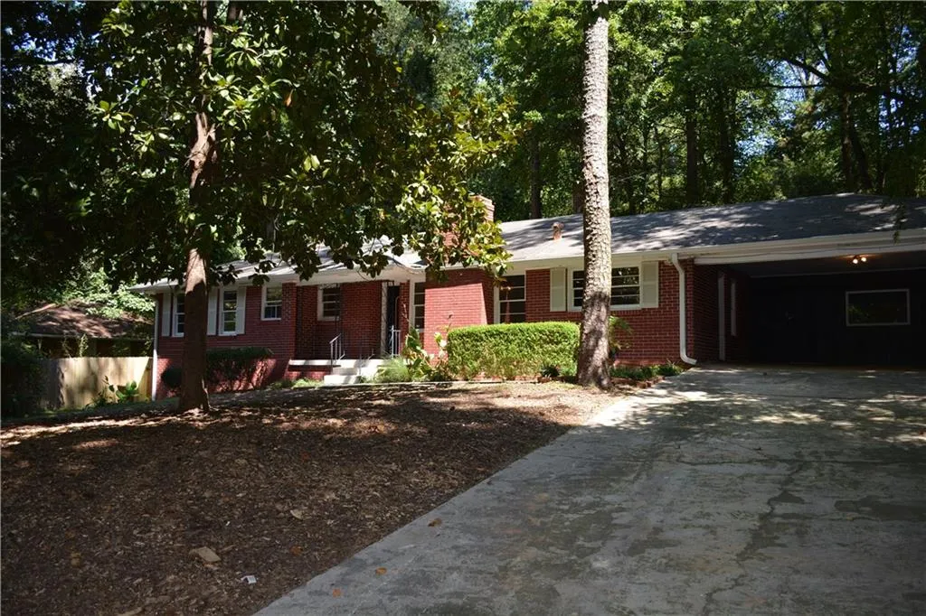 5755 Mountain Creek Road, Sandy Springs, Georgia 30328, 3 Bedrooms Bedrooms, ,2 BathroomsBathrooms,Residential,Sold,5755 Mountain Creek Road,5748146