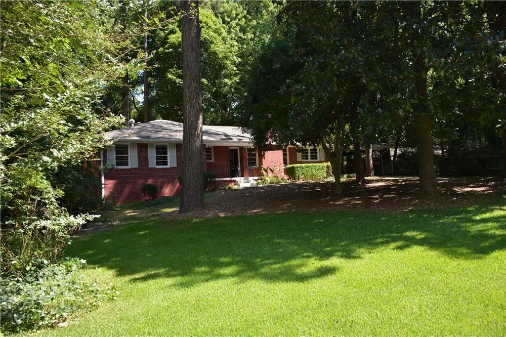 5755 Mountain Creek Road, Sandy Springs, Georgia 30328, 3 Bedrooms Bedrooms, ,2 BathroomsBathrooms,Residential,Sold,5755 Mountain Creek Road,5748146