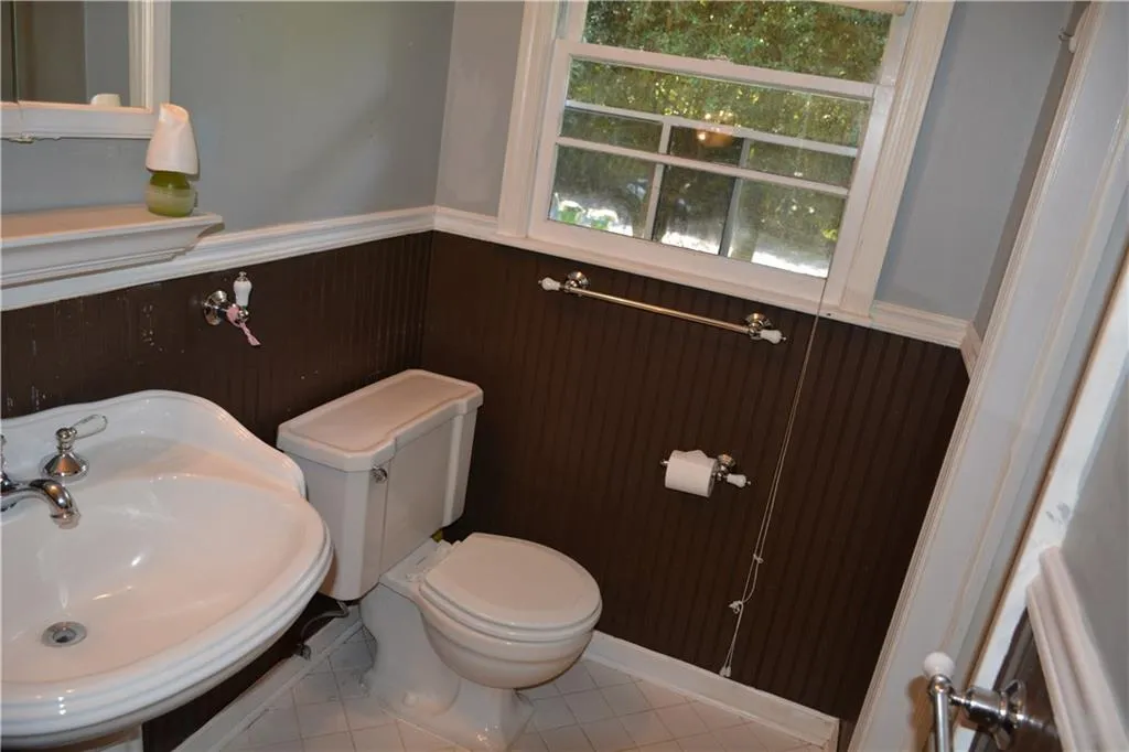 5755 Mountain Creek Road, Sandy Springs, Georgia 30328, 3 Bedrooms Bedrooms, ,2 BathroomsBathrooms,Residential,Sold,5755 Mountain Creek Road,5748146