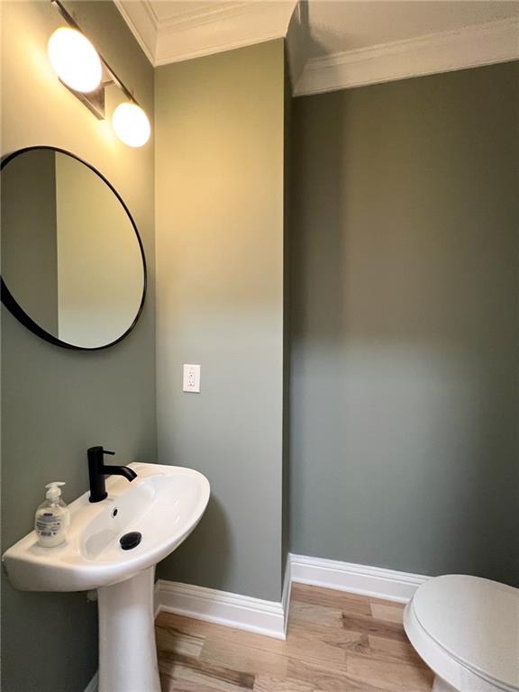 7805 Glisten Avenue, Sandy Springs, Georgia 30328, 3 Bedrooms Bedrooms, ,3 BathroomsBathrooms,Residential,Sold,7805 Glisten Avenue,7319232