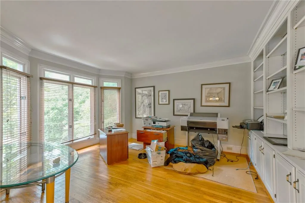 5113 Powers Ferry Road, Sandy Springs, Georgia 30327, 5 Bedrooms Bedrooms, ,4 BathroomsBathrooms,Residential,Sold,5113 Powers Ferry Road,7105240