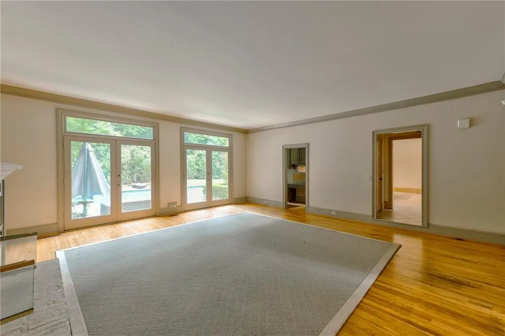 5113 Powers Ferry Road, Sandy Springs, Georgia 30327, 5 Bedrooms Bedrooms, ,4 BathroomsBathrooms,Residential,Sold,5113 Powers Ferry Road,7105240