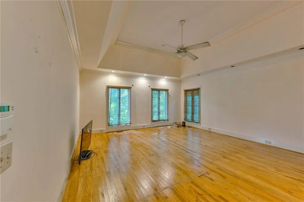 5113 Powers Ferry Road, Sandy Springs, Georgia 30327, 5 Bedrooms Bedrooms, ,4 BathroomsBathrooms,Residential,Sold,5113 Powers Ferry Road,7105240