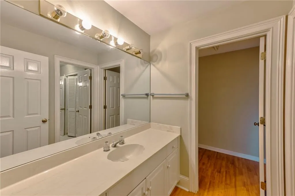 5113 Powers Ferry Road, Sandy Springs, Georgia 30327, 5 Bedrooms Bedrooms, ,4 BathroomsBathrooms,Residential,Sold,5113 Powers Ferry Road,7105240