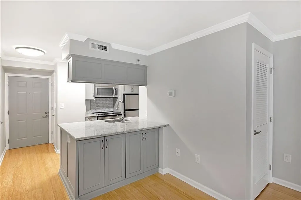 795 Hammond Drive Ne Unit 302, Atlanta, Georgia 30328, 1 Bedroom Bedrooms, ,1 BathroomBathrooms,Residential,Sold,795 Hammond Drive Ne Unit 302,6798665